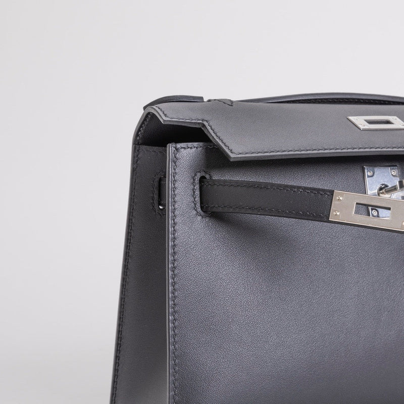 KELLY POCHETTE SWIFT LEATHER NOIR (BLACK) WITH PALLADIUM HARDWARE (PHW)