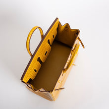 BIRKIN 25 SHINY NILOTICUS CROCODILE LEATHER JAUNE AMBRE WITH GOLD HARDWARE (GHW)