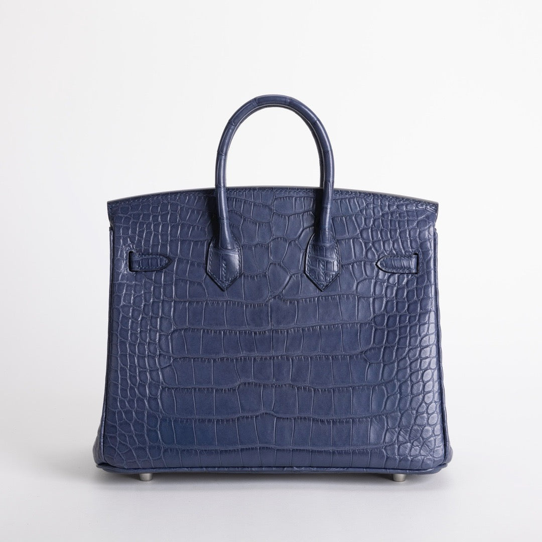 BIRKIN 25 MATTE MISSISSIPPIENSIS ALLIGATOR LEATHER BLEU DE MALTE WITH PALLADIUM HARDWARE (PHW)