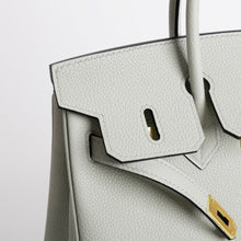 BIRKIN 25 TOGO LEATHER GRIS NEVE WITH GOLD HARDWARE (GHW)