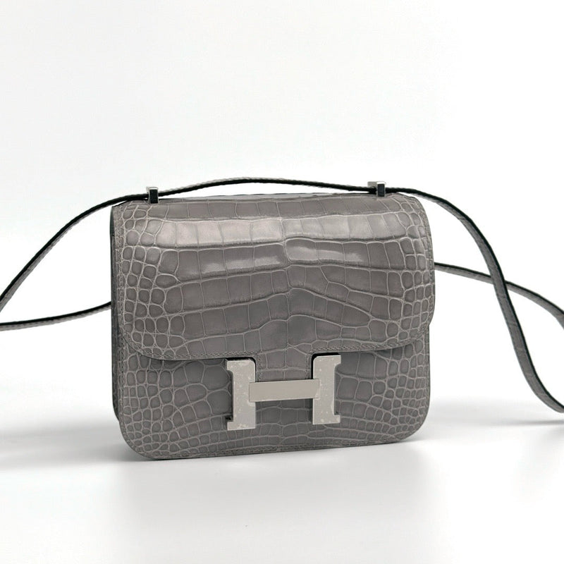 CONSTANCE 18 (MINI) SHINY MISSISSIPPIENSIS ALLIGATOR LEATHER GRIS TOURTERELLE WITH PALLADIUM HARDWARE (PHW)