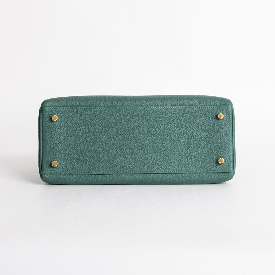 KELLY 28 TOGO LEATHER MALACHITE WITH GOLD HARDWARE (GHW)