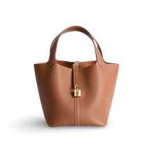 PICOTIN 22 LOCK CLEMENCE LEATHER GOLD WITH GOLD HARDWARE (GHW)